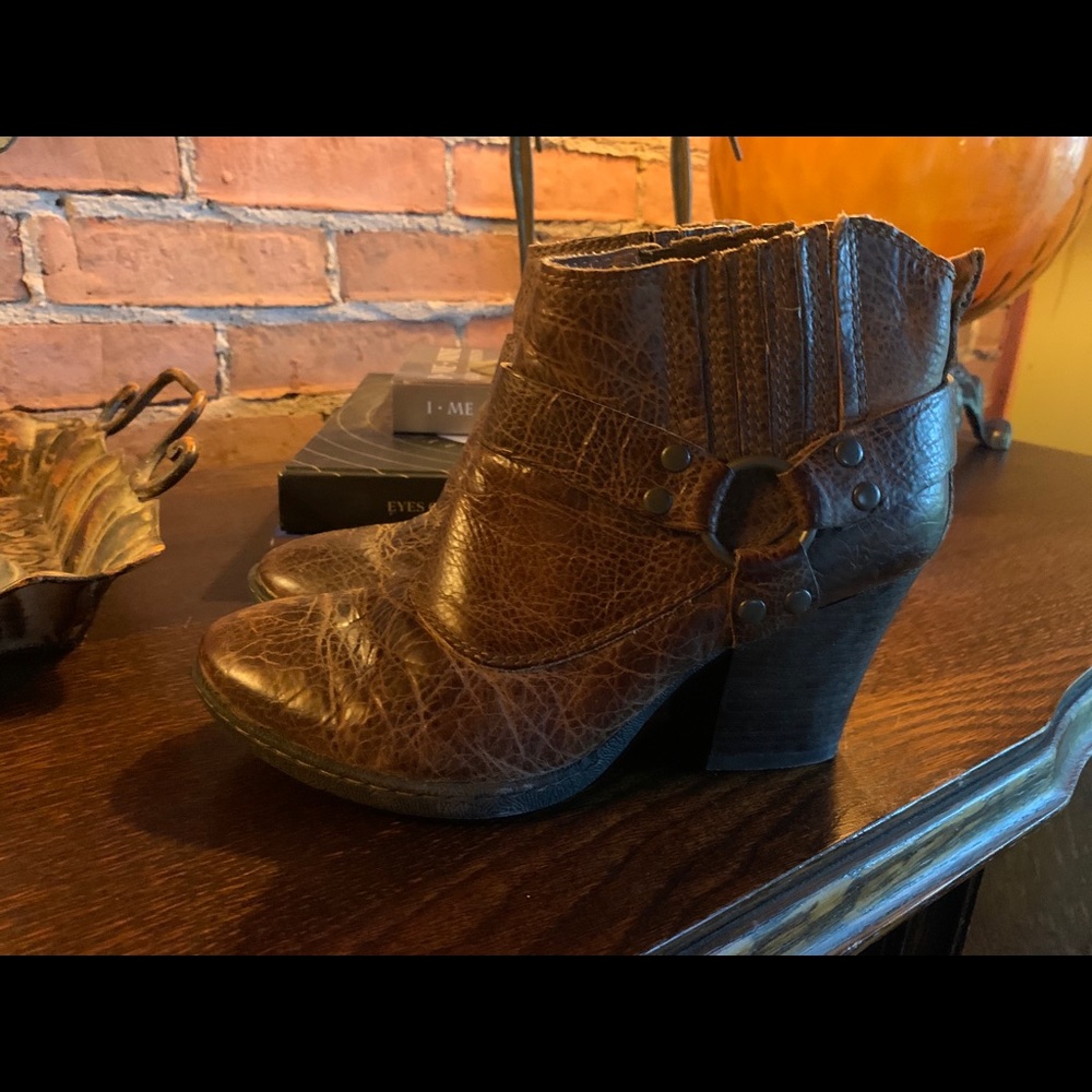 Born Moto ankle boots size 6.5